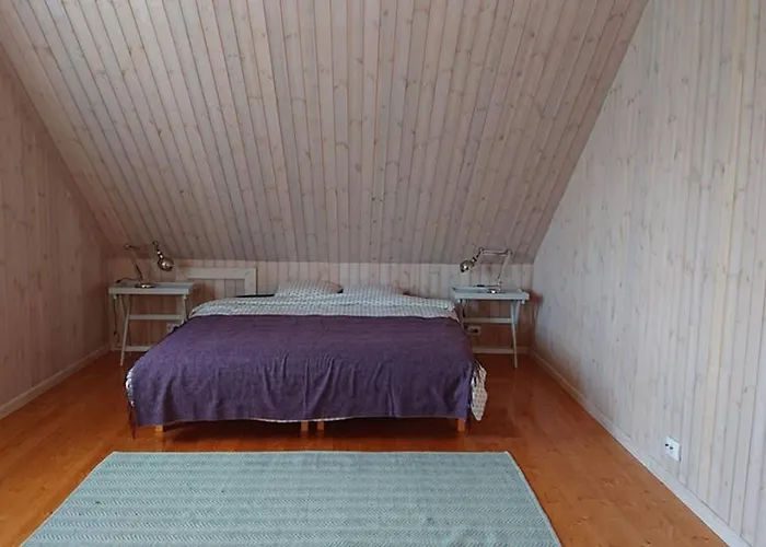 Captain Alexandri By The Sea *